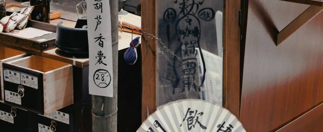 Exploring Insadong: A Dive into Korea’s Traditional Crafts and Artistic Heritage