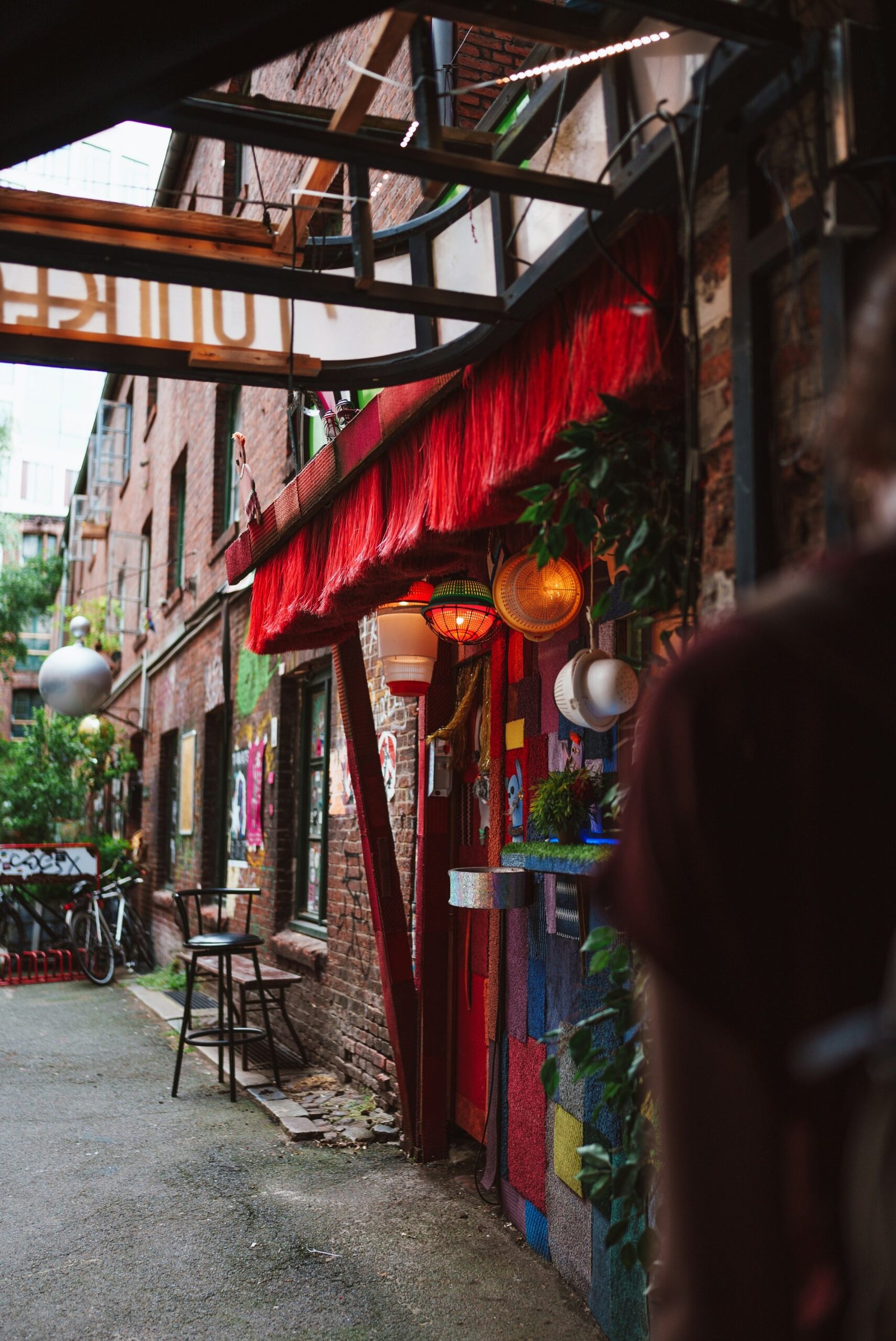 Beyond the Tourist Trail: Exploring the Hidden Neighborhoods of Seoul